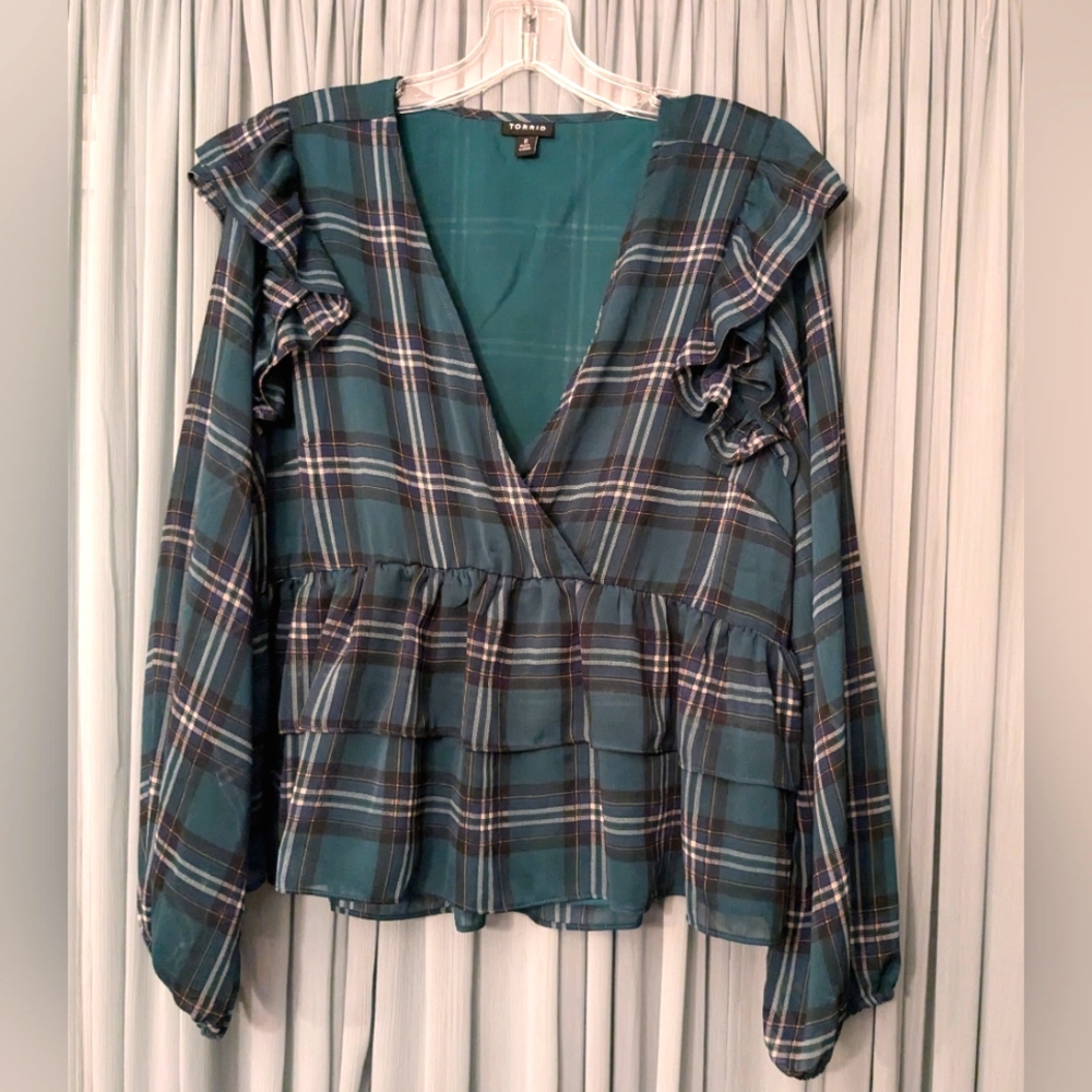 Torrid Chiffon Ruffle Surplice Crop Top Womens 0X Navy Green Plaid V Neck Blouse